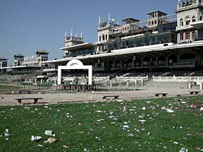 horse race track